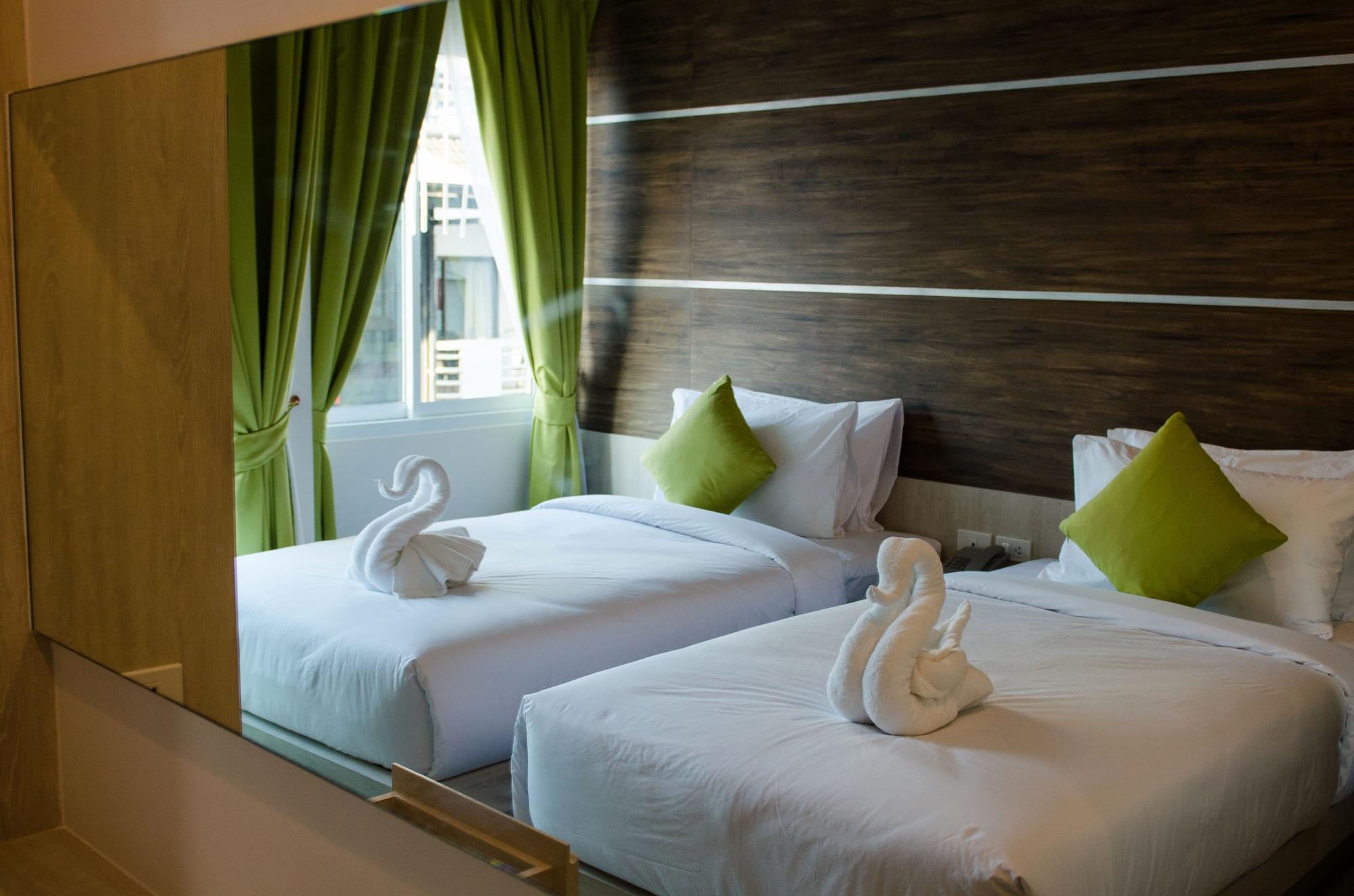 Centro One Bangla Hotel Patong Exterior foto