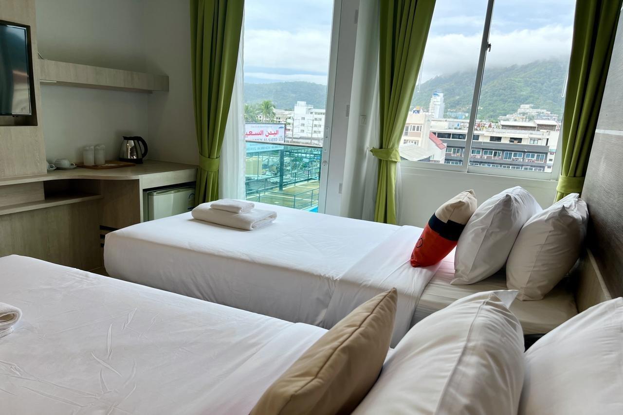 Centro One Bangla Hotel Patong Exterior foto